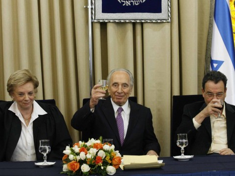 הנשיא פרס חוצץ בין הנשיאה ביניש לשר המשפטים פרידמן