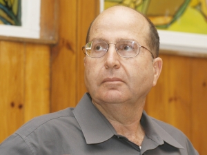 יעלון. מתריע מדרכו של ליברמן [פלאש 90]