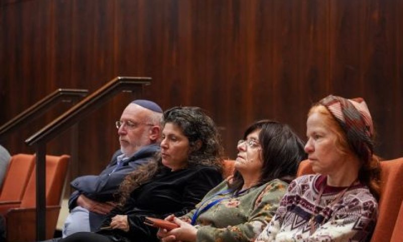 משפחות שכולות שצפו בדיון [צילום: דני שם-טוב/דוברות הכנסת]