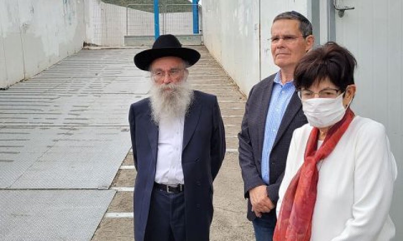 חברי הוועדה בסיור במירון