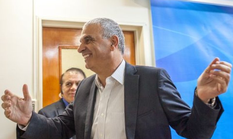 כחלון. מסתיר מידע [צילום: אמיל סלמן]