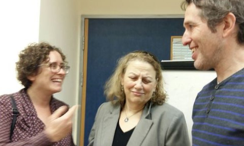 נציגי תחבורה בדרך שלנו אלן טנמן וסטלה אבידן עם חברת הכנסת יעל כהן-פארן
