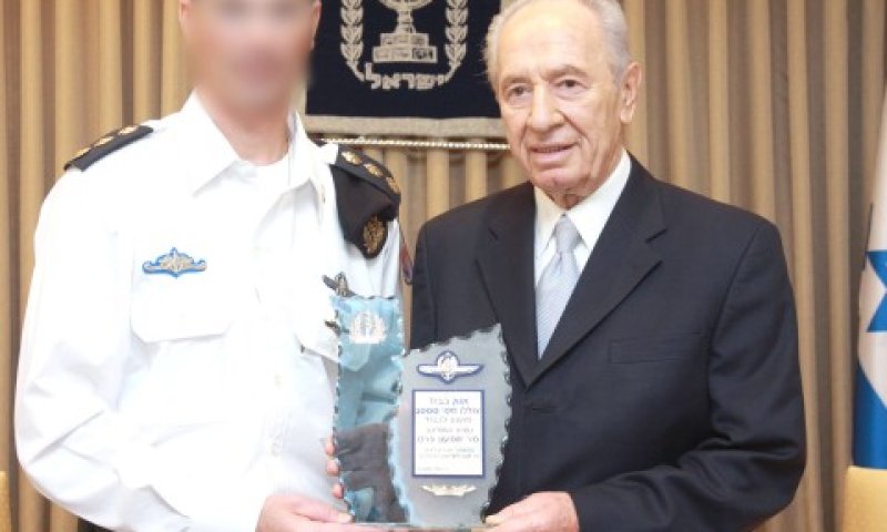 הנשיא הצוללן ומפקד שייטת הצוללות [בית הנשיא]