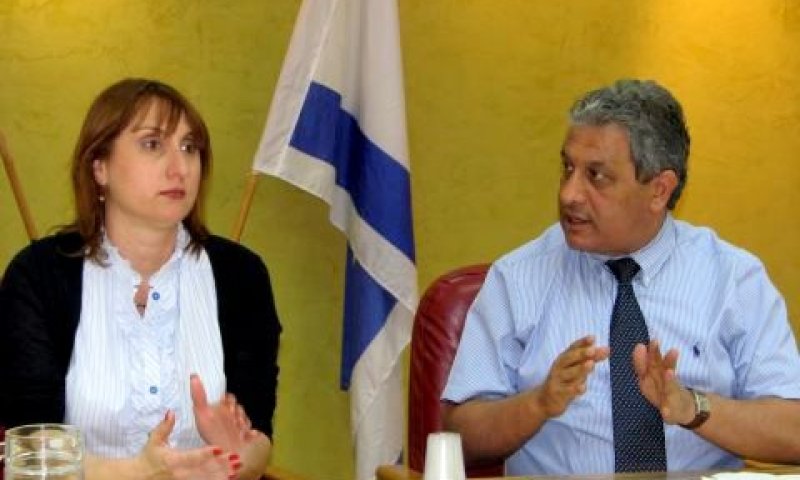 ראש העירייה מאיר יצחק הלוי ויו"ר הוועדה ח"כ אורית זוארץ