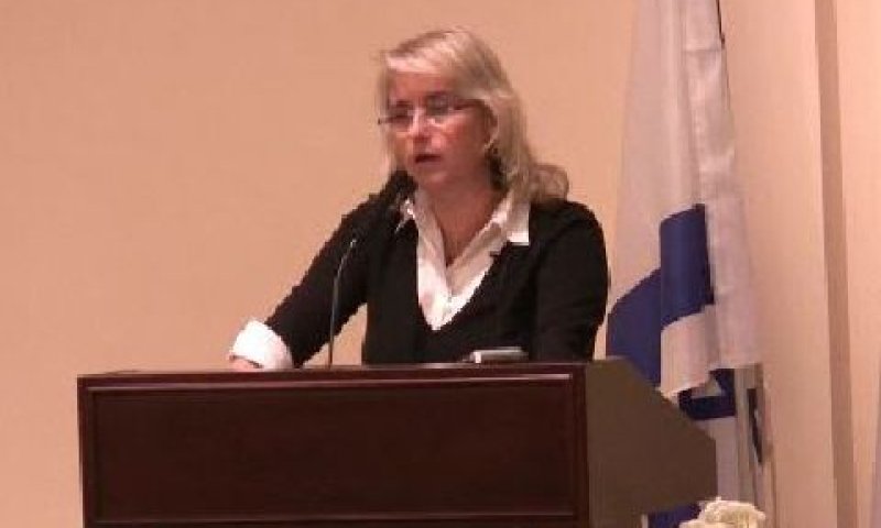 דלית שטאובר. הביקורת פוגעת בדמוקרטיה