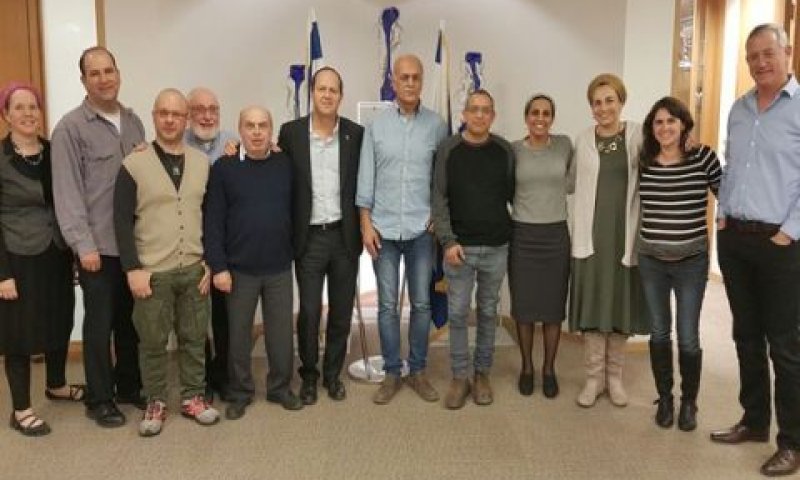חברי ועדת הפרס