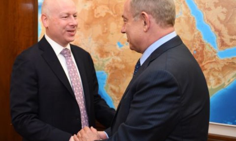 נתניהו וגרינבלט בלשכת ראש הממשלה [צילום: מתי סטרן/השגרירות האמריקנית]