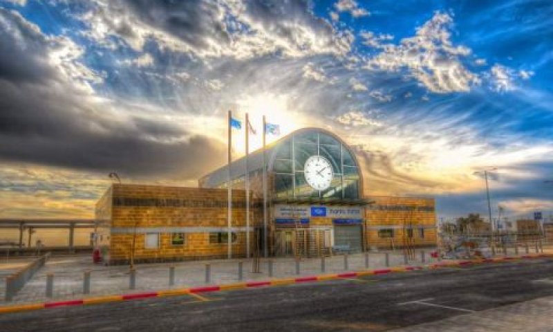 תחנת הרכבת החדשה בנתיבות [צילום: אמנון ארד]