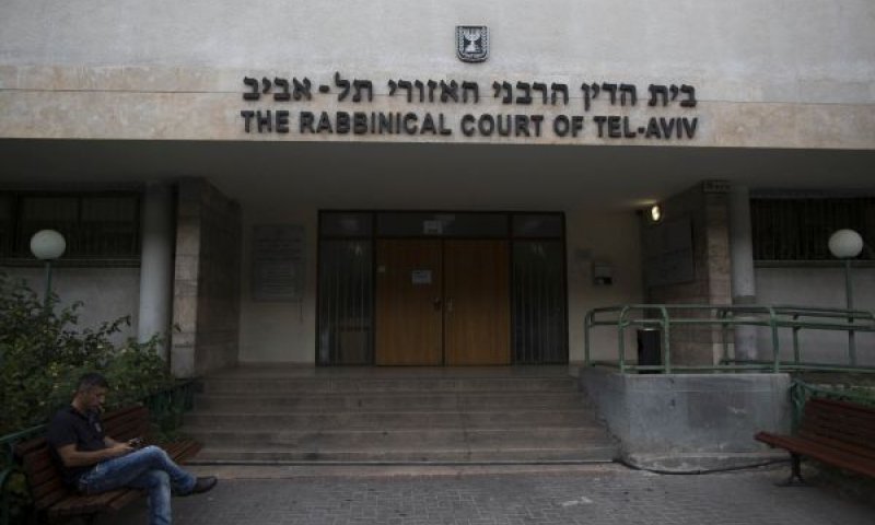 מזונות האישה והילדים [צילום: יונתן זינדל/פלאש 90]