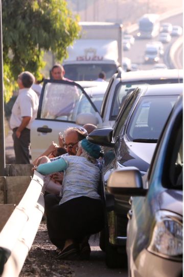 תופסים מחסה בירושלים [צילום: פלאש 90]