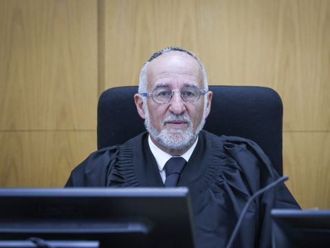 קולה. "תחבולה נפסדת" [צילום: דוד כהן, פלאש 90]