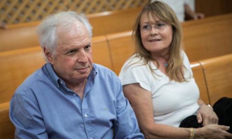 בני הזוג אלוביץ. להסיר טבעות [צילום: הדס פרוש, פלאש 90]