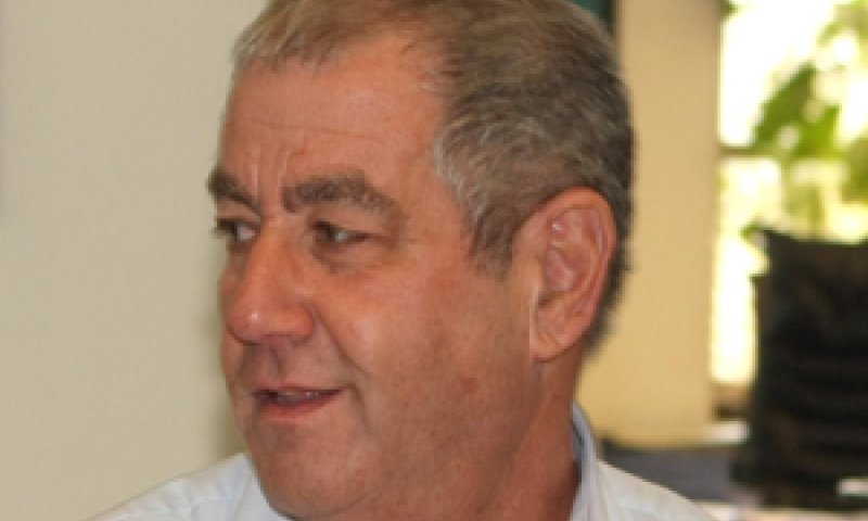 עמוס לסקר
