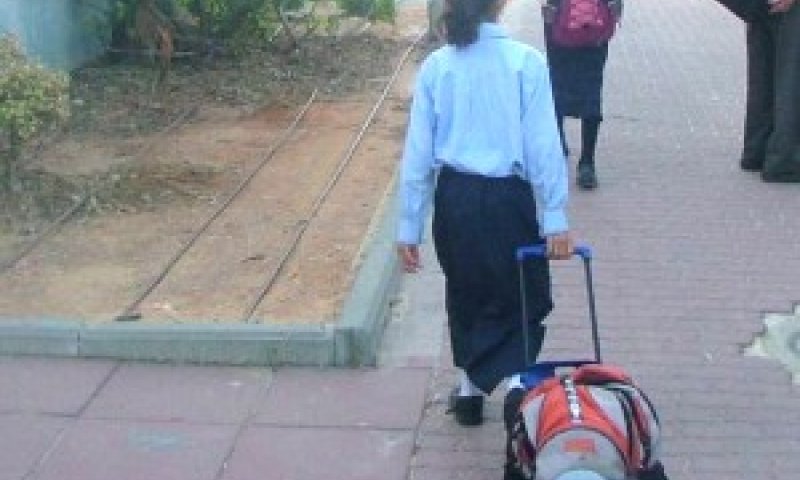 [אילוסרטרציה: בחדרי חרדים]