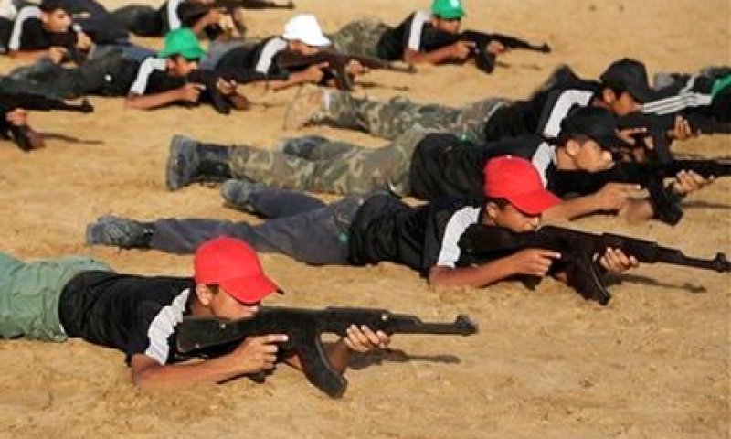 ובינתיים בעזה. קייטנת טרור לנוער [צילום: AP]
