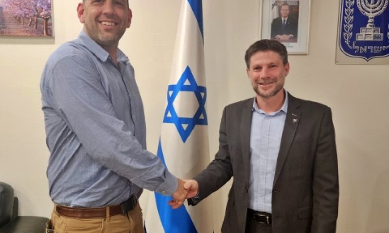 מלכין וסמוטריץ', היום במשרד האוצר [צילום: דוברות משרד האוצר]