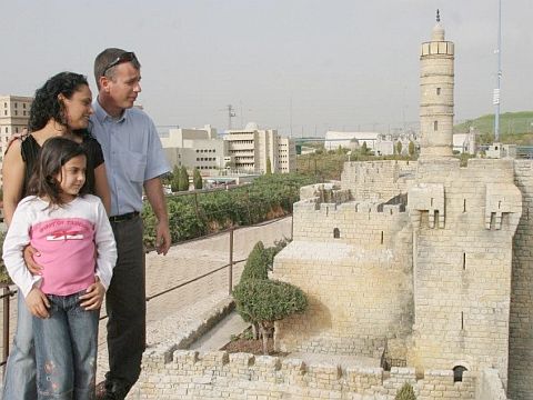 מיני בנימיני במיני ישראל