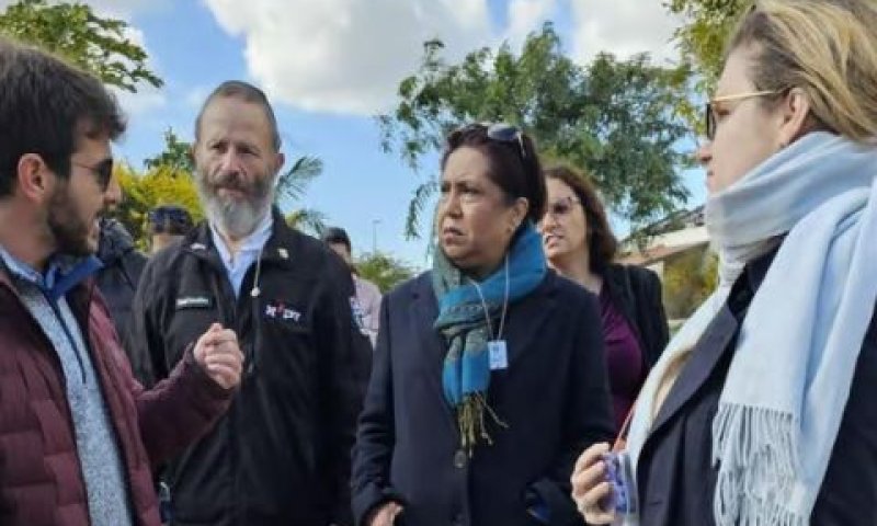 פרמילה פאטן בסיור בעוטף בחודש שעבר [צילום: משרד החוץ]