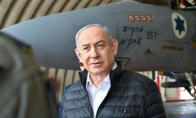 נתניהו בבסיס תל נוף [צילום: רועי אברהם/לע״מ]