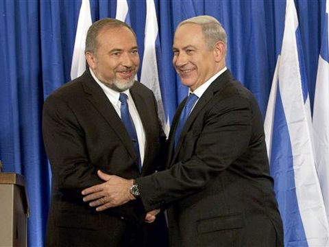האיחוד יצא לדרך. נתניהו וליברמן [צילום: AP]