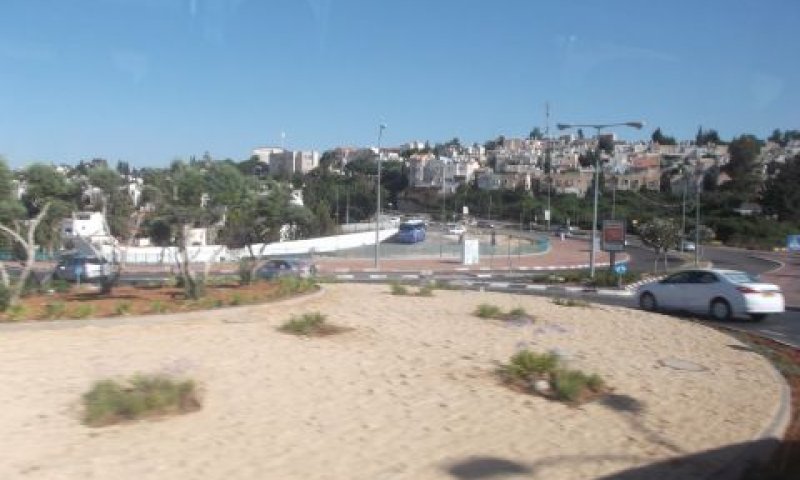 דירה באריאל