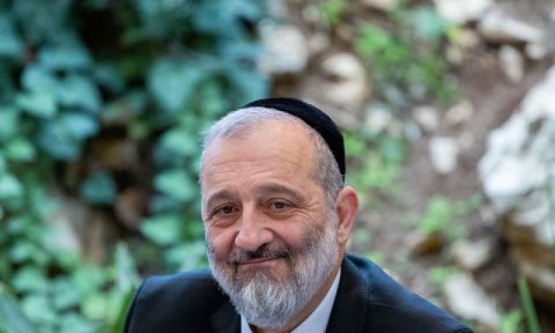 דרעי במשרד הפנים [צילום: יונתן זינדל, פלאש 90]
