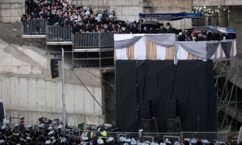 חסידי גור. פילוג בשנת 2019 [צילום: יונתן זינדל, פלאש 90]