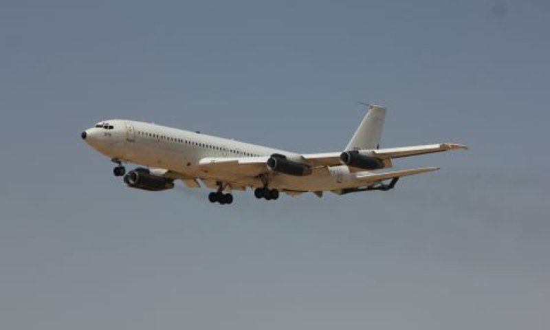 uc_Elbit C-MUSIC onboard Boeing 707.JPG