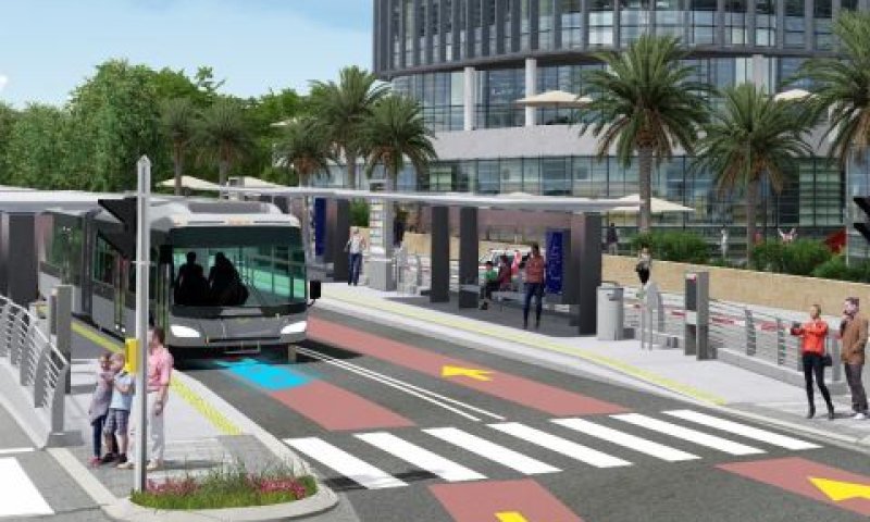 טעינה של אוטובוס רב-קיבולת בכביש [הדמיה: ינון הנדסה, ייעוץ, תכנון ומחקר]