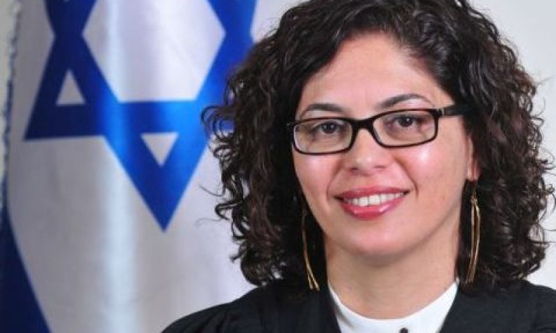 נחמיאס. בהר כנען
