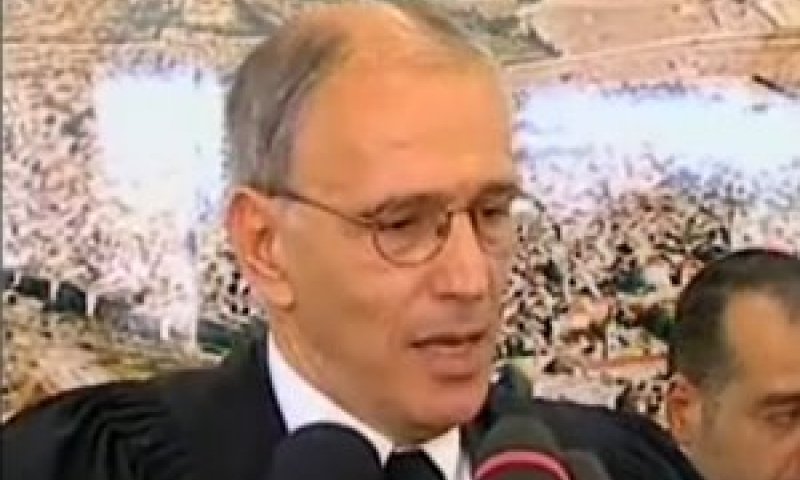 לדור. נגד תקשורת מעוותת