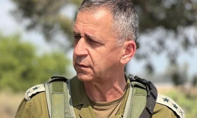 רב אלוף כוכבי, היום באוגדת עזה [צילום: דובר צה"ל]