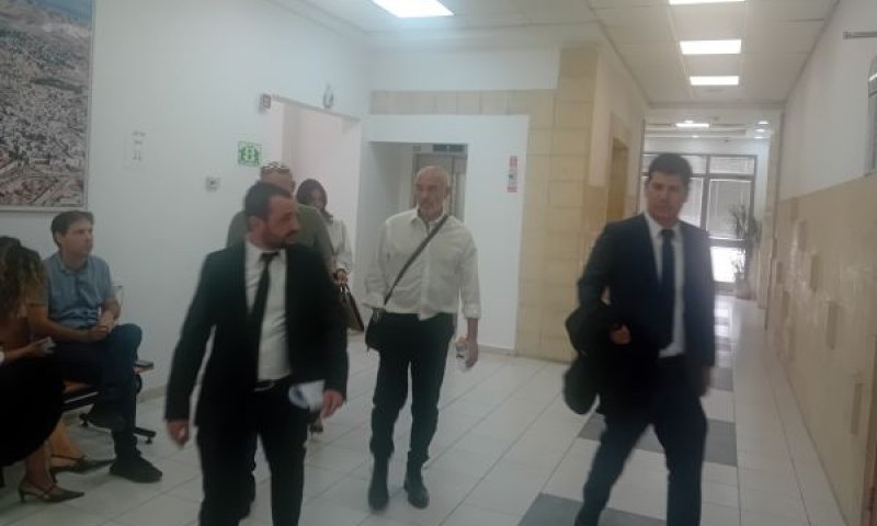 חדד, פישר ופרי לפני הצגת הסדר הטיעון