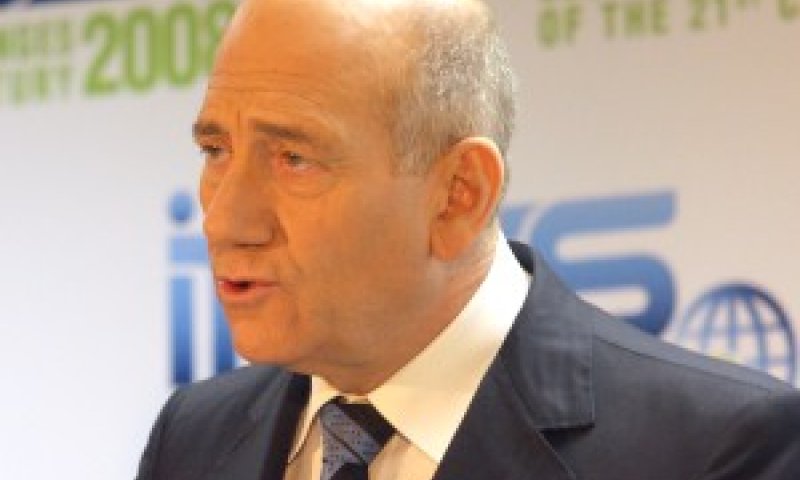 נאום יוני במיוחד. אולמרט [צילום: איציק בירן]