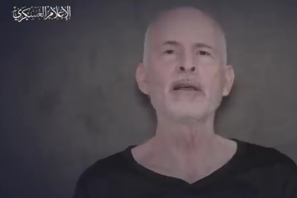 קית' סיגל בסרטון שפרסם חמאס