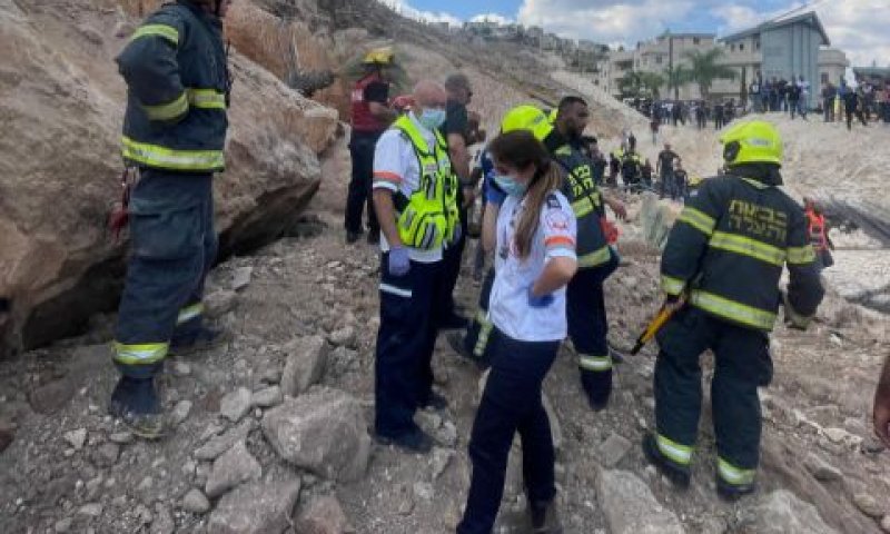 זירת האירוע בכניסה לכפר כנא [צילום: תיעוד מבצעי מד"א]
