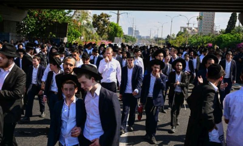 חסימת כביש 4 [צילום: אבשלום ששוני/פלאש 90]