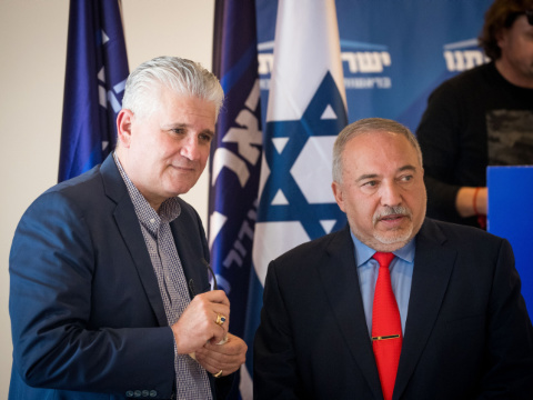 ליברמן וח"כ אבידר [צילום: יונתן זינדל/פלאש 90]