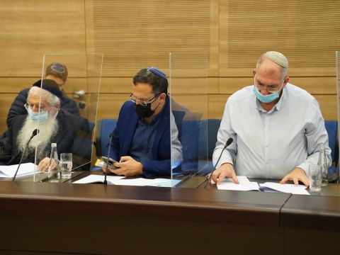 ניר אורבך, משה טור פז, מאיר פרוש [דני שם-טוב]