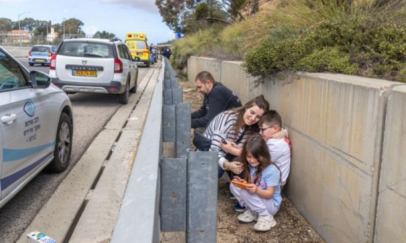 ערב חג תחת אש. אזעקה בדרך לסדר [צילום אילוסטרציה: יוסי אלוני/פלאש 90]