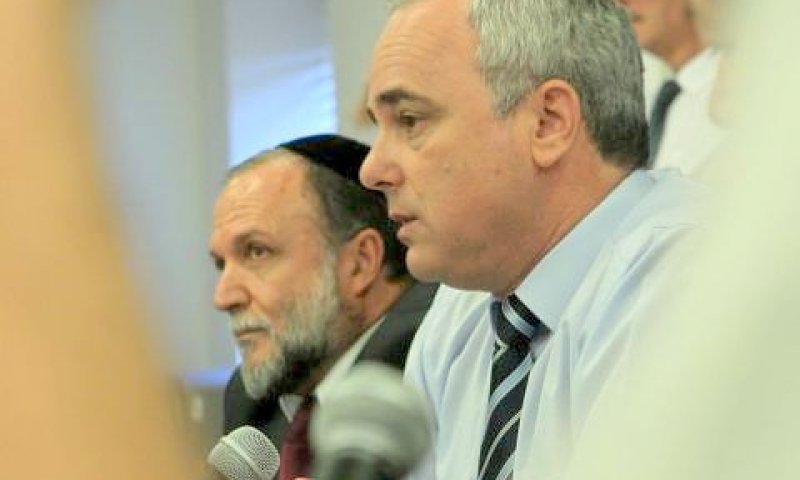 שטייניץ וכהן. הצד של האוצר [צילום: פלאש 90]