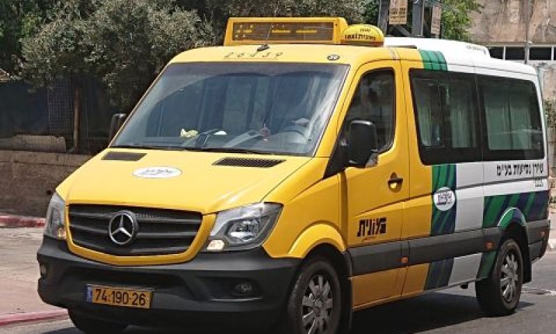 מוניות שירן [צילום: אברהם שטרן]