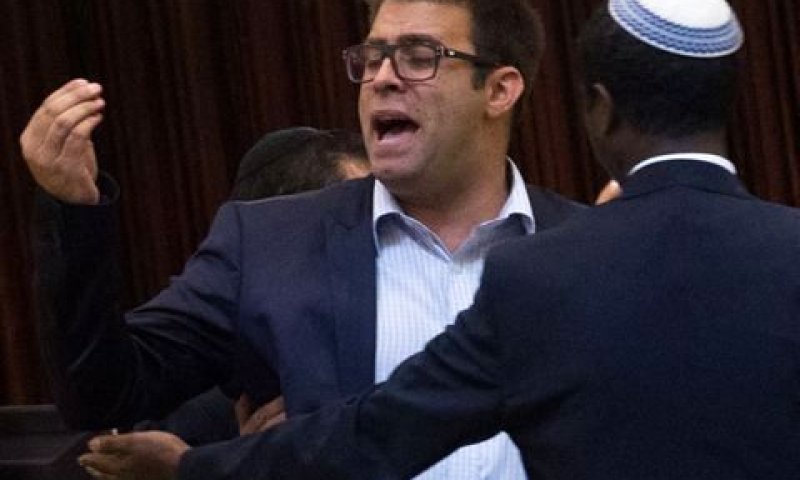 חזן. עוד תקרית במליאה [צילום: מרים אלסטר/פלאש 90]