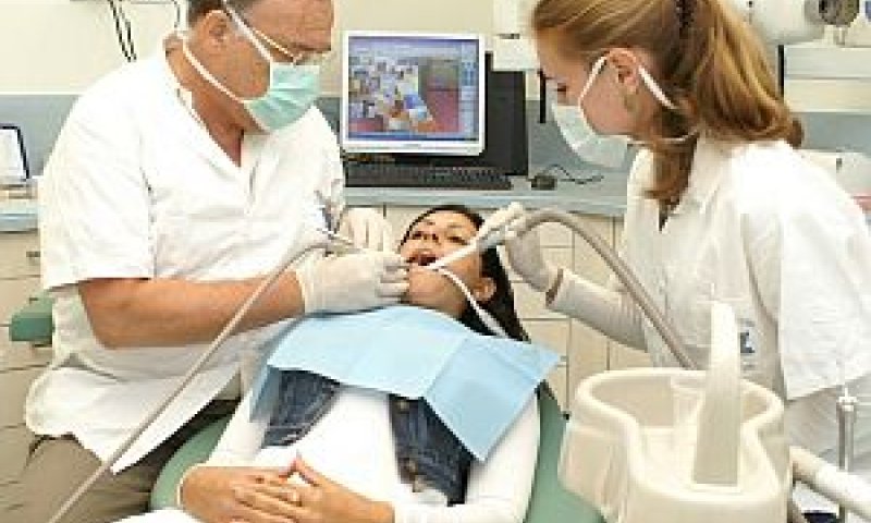 רופא השיניים זוכה לחלוטין [צילום אילוסטרציה: ציון יחזקאל]