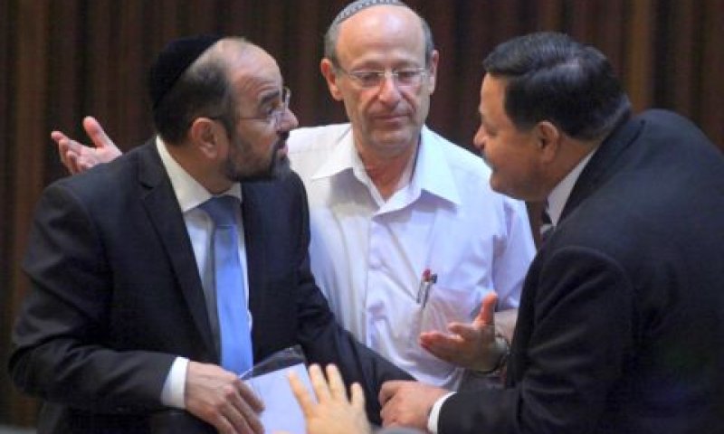 אלי אפללו, עתניאל שנלר ויעקב מרגי [צילום: פלאש 90]