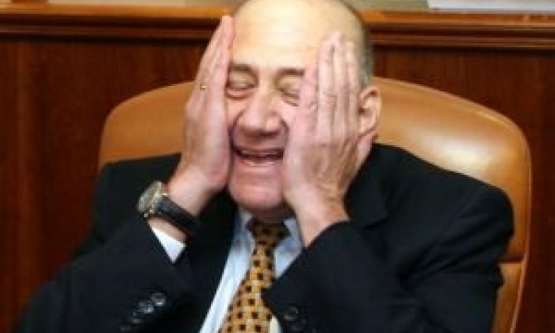 אולמרט. לקח שוחד [צילום: פלאש 90]