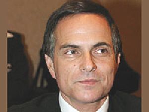 אמנון דיק, המנכ"ל היוצא