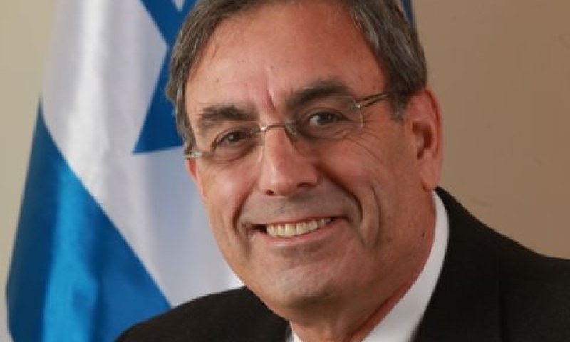 שפיצר. גם מזכיר הוועדה