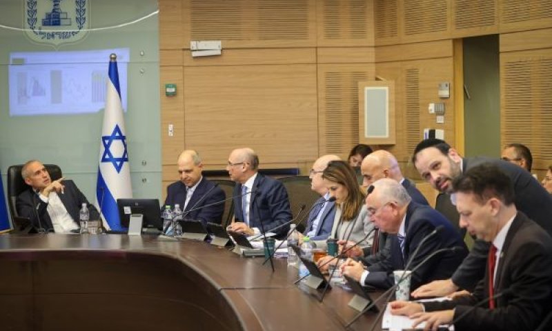 ועדת הכספים. קו אדום תקציבי [צילום: נועם מושקוביץ/דוברות הכנסת]