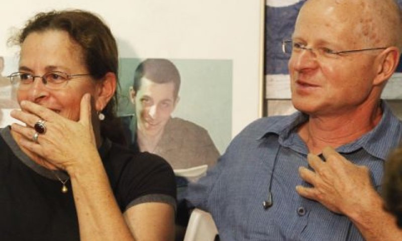 נועם ואביבה שליט. מבינים את כאב המשפחות [צילום: פלאש 90]